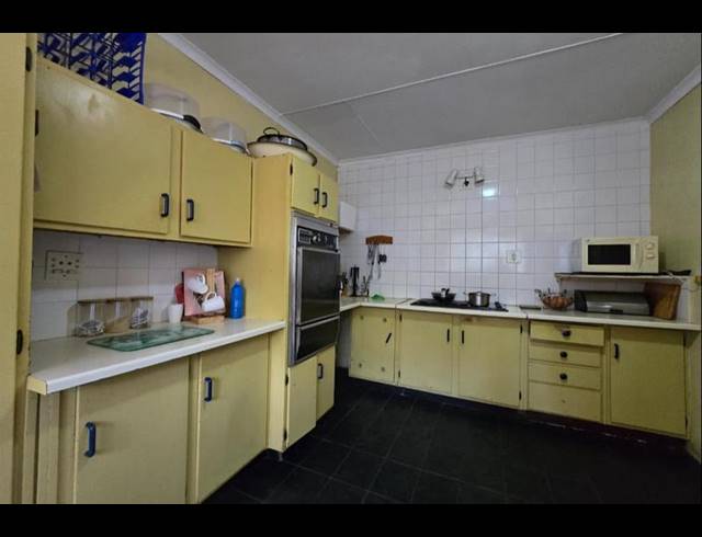 FARM FOR SALE IN WALKERVILLE CENTRAL